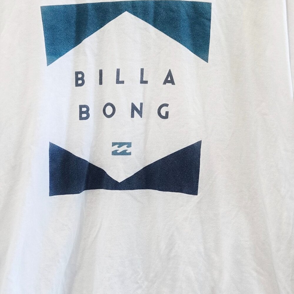 Long sleeve tee shirt